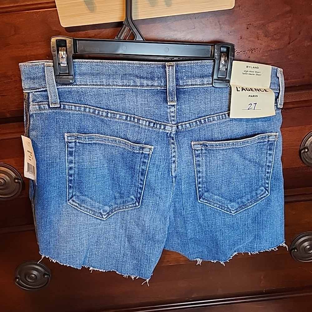 L'AGENCE Ryland High Rise Side Zip Shorts In Sydney Size 27 - Picture 7 of 8